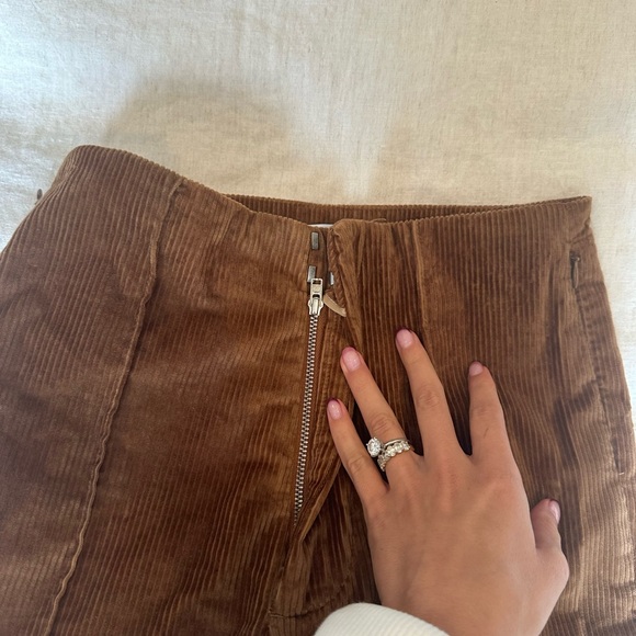 Frame Pintuck Cord Trouser - Picture 4 of 11